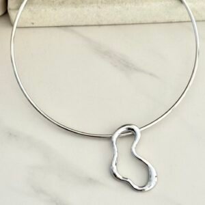 Collar Art 666q