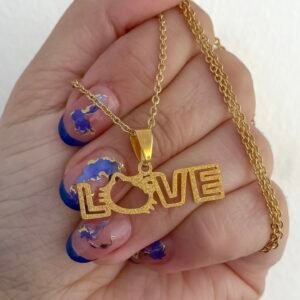 Cadena LOVE ad