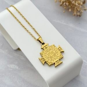 Collar San Benito Acero Dorado Art033