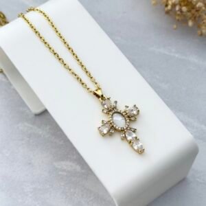 Collar Cruz Cubics Acero Dorado Art012